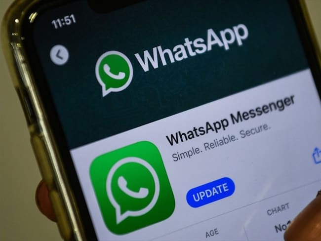 Conozca cómo deshacer las nuevas políticas de WhatsApp. Foto: INDRANIL MUKHERJEE/AFP via Getty Images