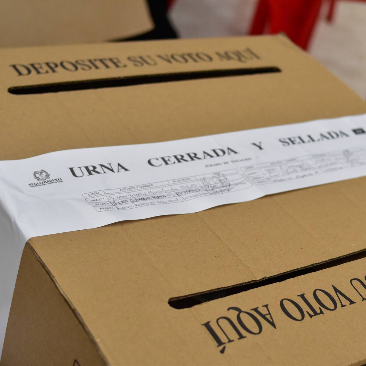 Consulado de Nueva York busca jurados de votación para puestos de Queens y Manhattan