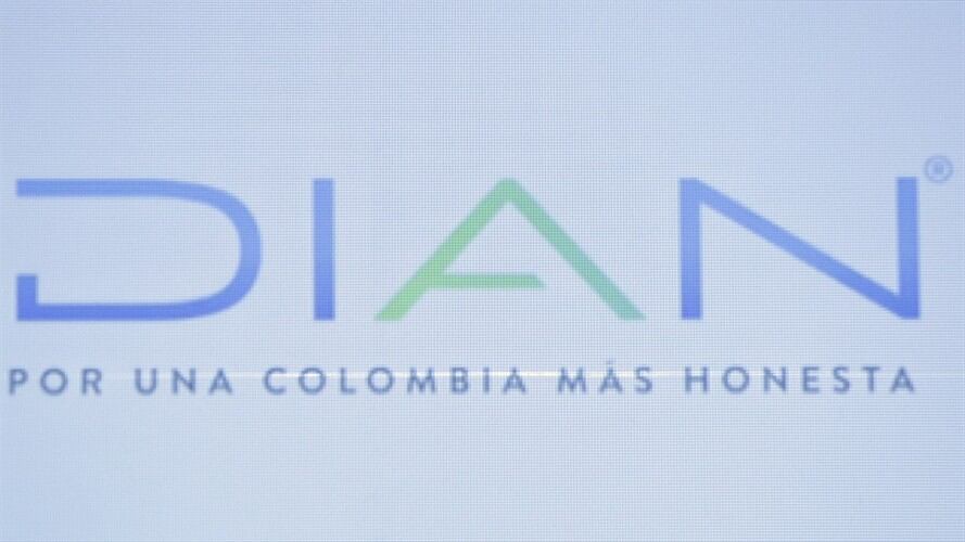 Logo de la Dirección de Impuestos y Aduanas Nacionales. Foto: Colprensa - Diego Pineda