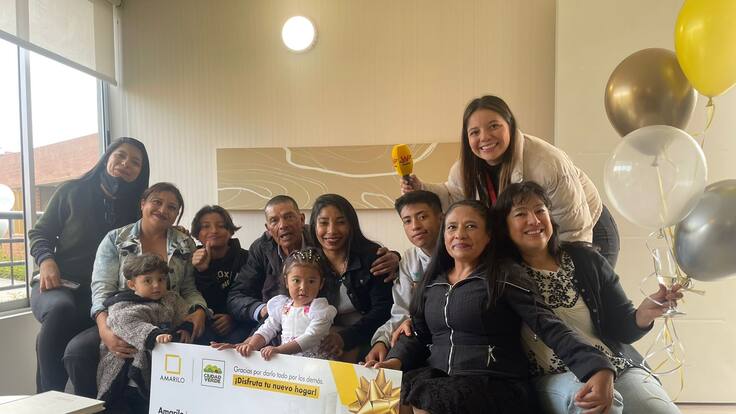 Oyente de W Radio conoce su nueva casa entregada por Amarilo