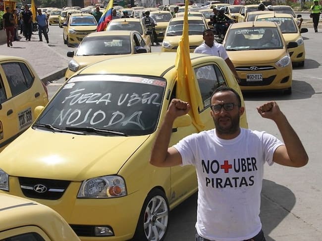 Gremio de taxistas convoca paro nacional para el próximo 10 de Mayo. Foto: Colprensa