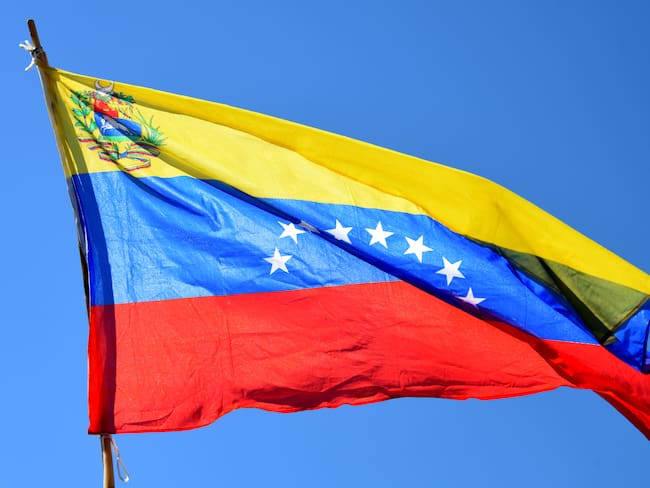 México ofrece “disposición” para reanudar diálogos de paz de Venezuela