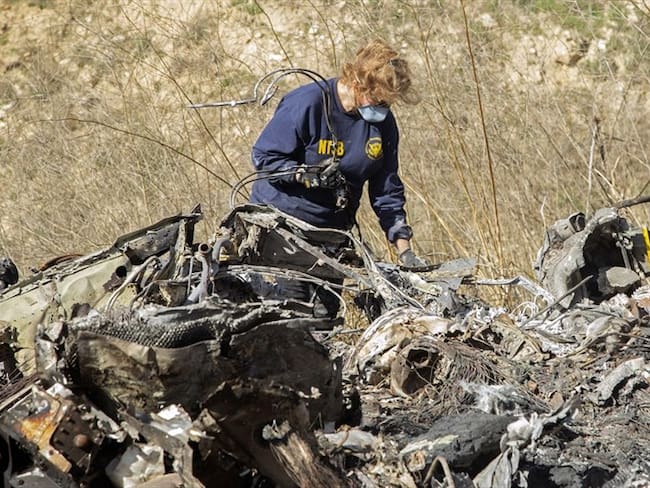 Resultados de la investigación del accidente aéreo que causó la muerte de Kobe Bryant. Foto: James Anderson/National Transportation Safety Board via Getty Images
