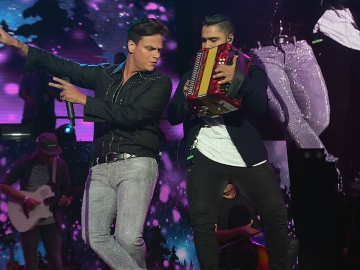 Silvestre Dangond presenta su nuevo disco "Esto es vida"