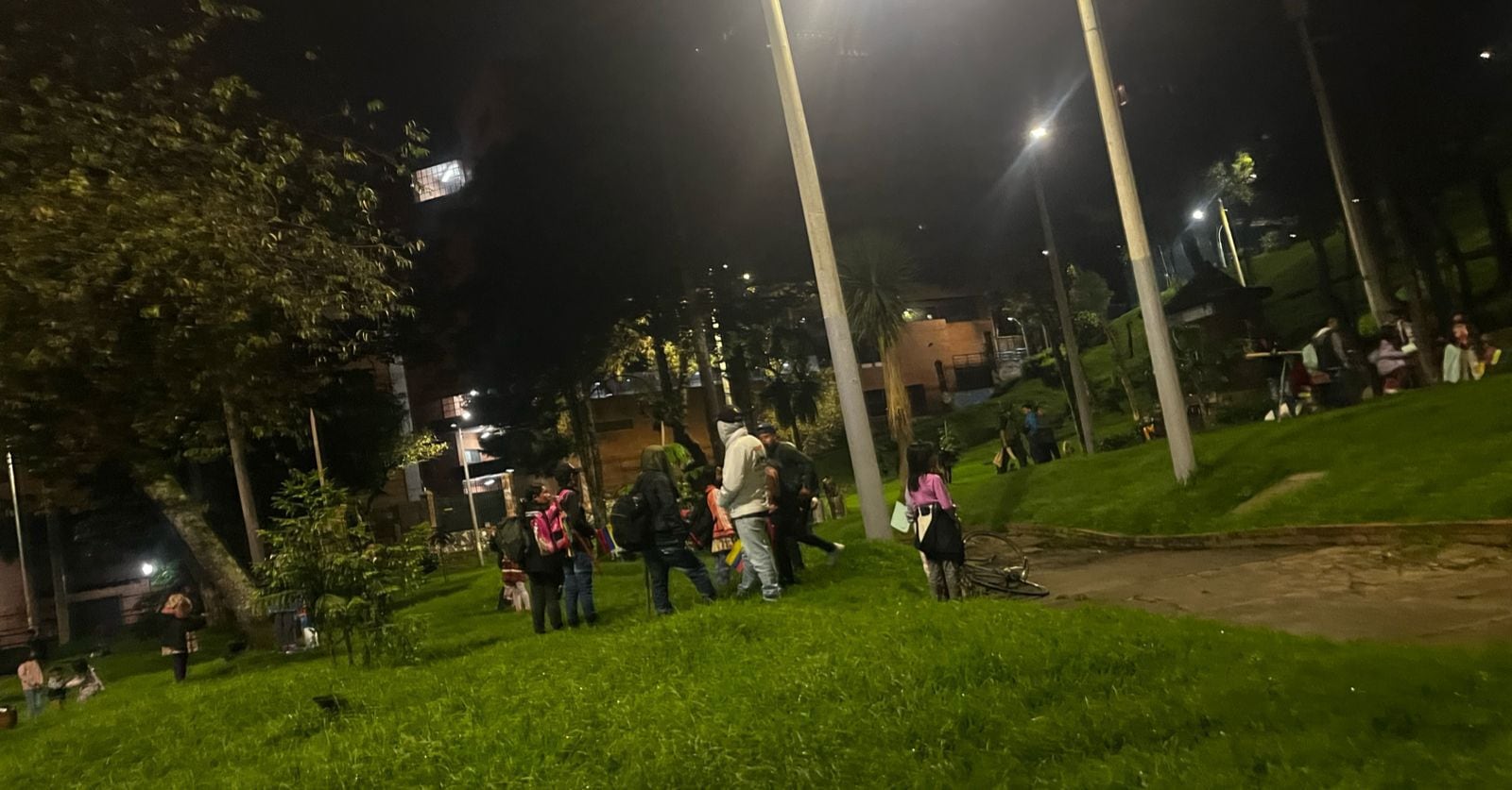 Indígenas Emberá en el Parque Nacional