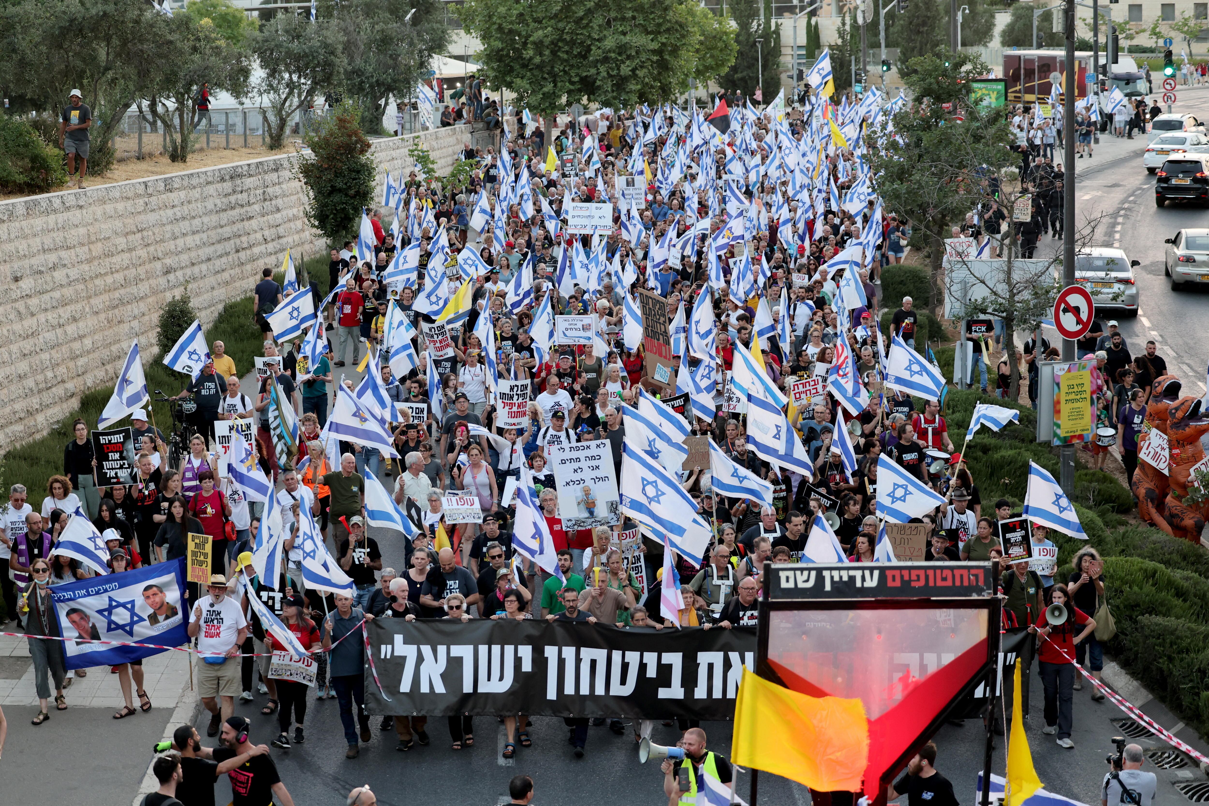 Protestas contra el Gobierno del primer ministro, Benjamín Netanyahu en Jerusalén. Foto: EFE/EPA/ABIR SULTAN