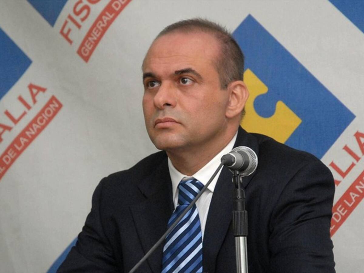 La carta que informa el cambio de destino de deportación de Salvatore Mancuso