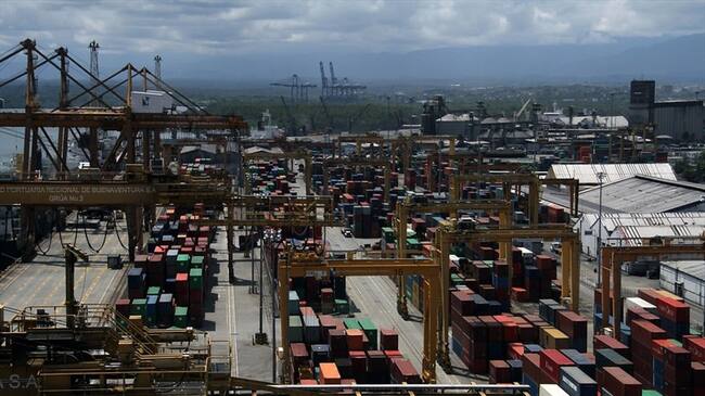 Empresarios explicaron en Sigue La W la situación que se vive en uno de los puertos más importantes del país. . Foto: Colprensa