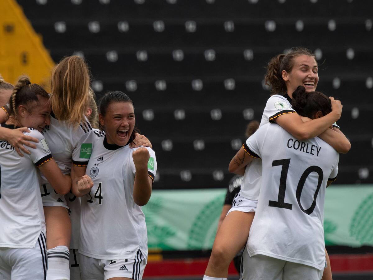 Alemania goleó 3-0 a Nueva Zelanda y toma vida en Mundial femenino Sub-20