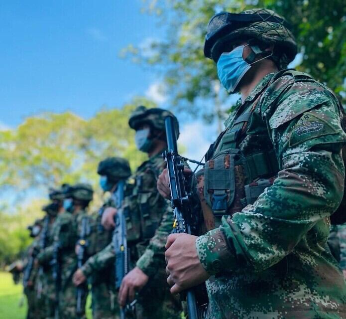 Miembros de la fuerza pública que comparezcan ante la JEP deberán tener acompañamiento especial. Foto: Colprensa