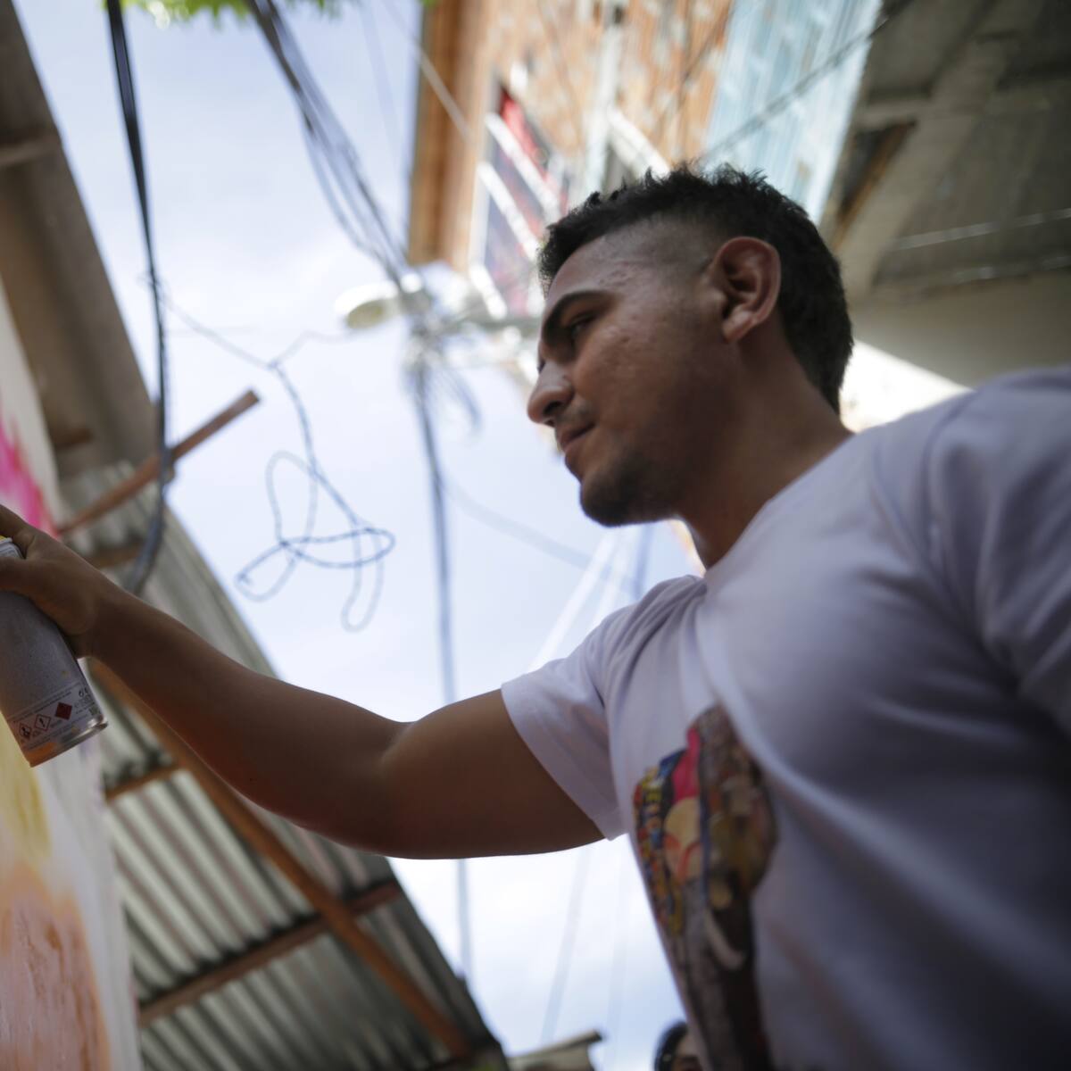 Grupos armados estarían cobrando por los murales del ‘grafitour’ de la comuna 13