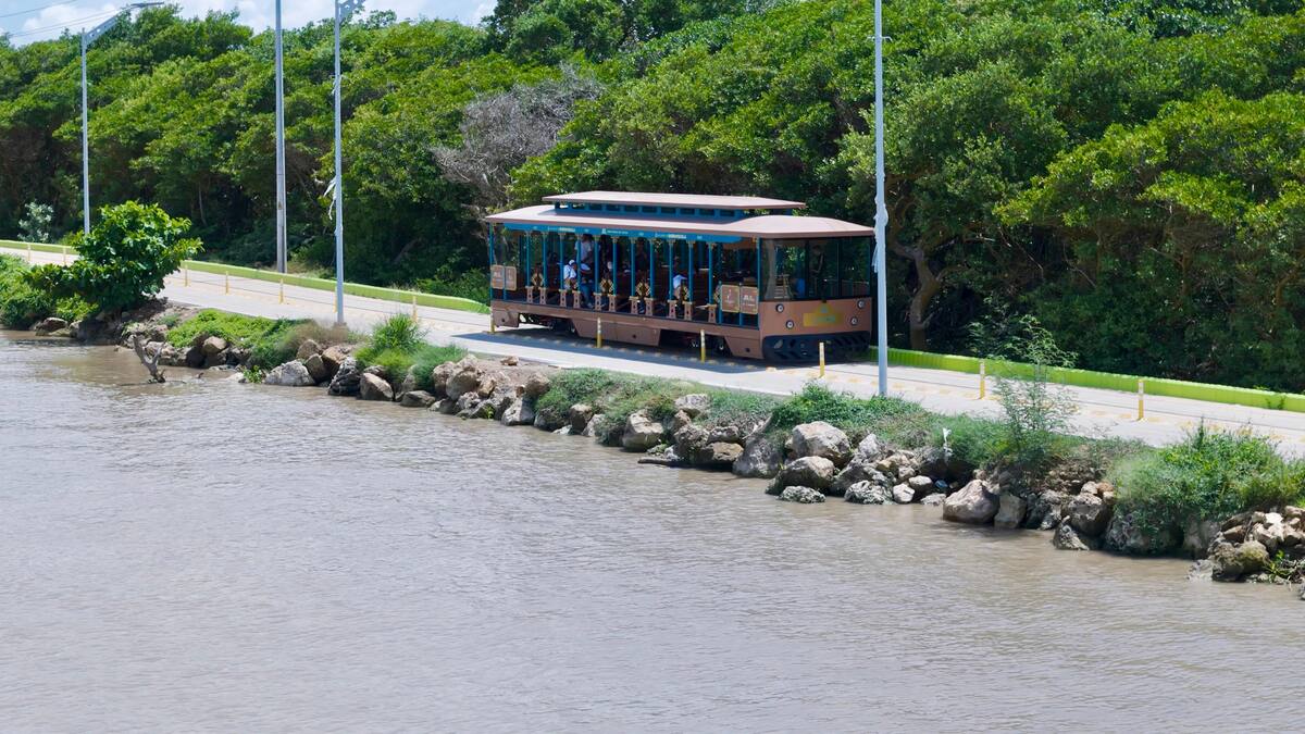 Bicitaxistas en Barranquilla generaron bloqueos en ‘Las Flores’