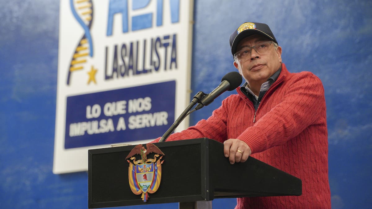 Delegación de Gobierno pide a Petro definir futuro de procesos con ELN y Frente de Nariño