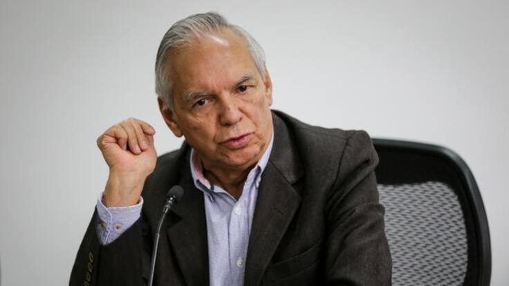 Presidente podría reprogramar vigencias futuras si no hay avance de obra: MinHacienda