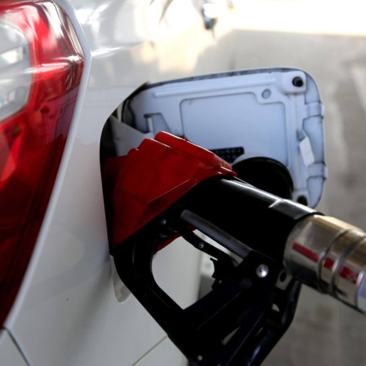 Precio de la gasolina aumentará desde el 1 de noviembre: esto costará en Colombia