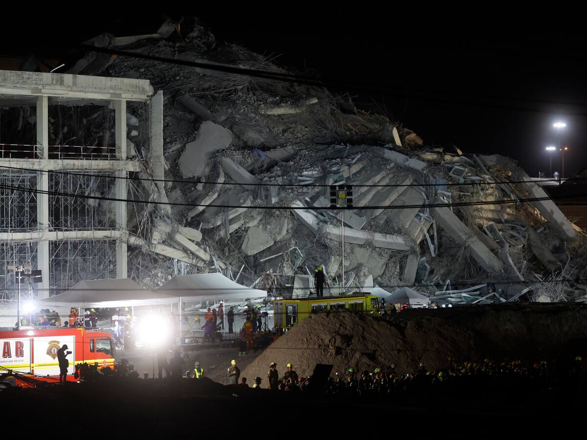 Caída de torre de construcción en Bangkok deja al menos 10 muertos y más de cien desaparecidos