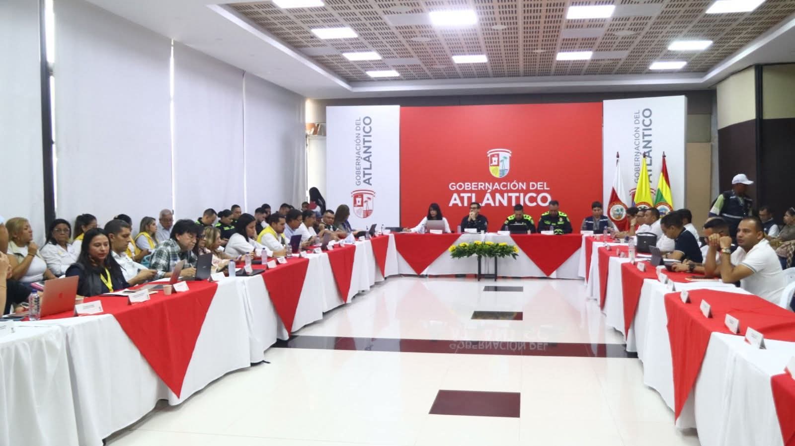 Reunión exploratoria entre la Gobernación del Atlántico y alto comisionado por diálogos con bandas. Imagen de referencia. Foto: Gobernación del Atlántico.