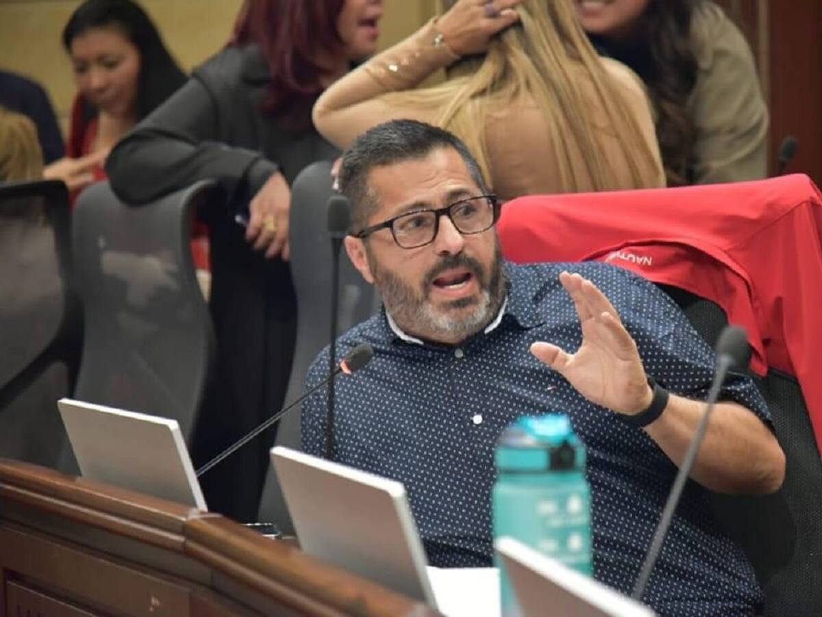 Archivan proceso a favor de congresista que ubicó unos módulos en la Galería de Manizales