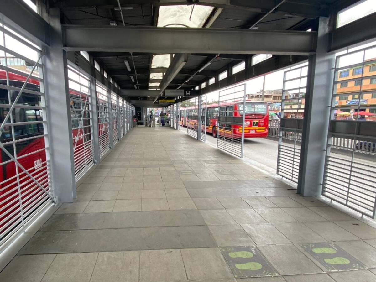 ¡Casi que no! Tras más de un año cerrada, reabren estación de Transmilenio de El Tintal