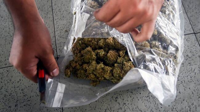 Fue dejado en libertad el comandante de la Estación de Policía de Inzá, quien había sido capturado por presuntamente apropiarse de un cargamento de marihuana incautado. Foto: Getty Images