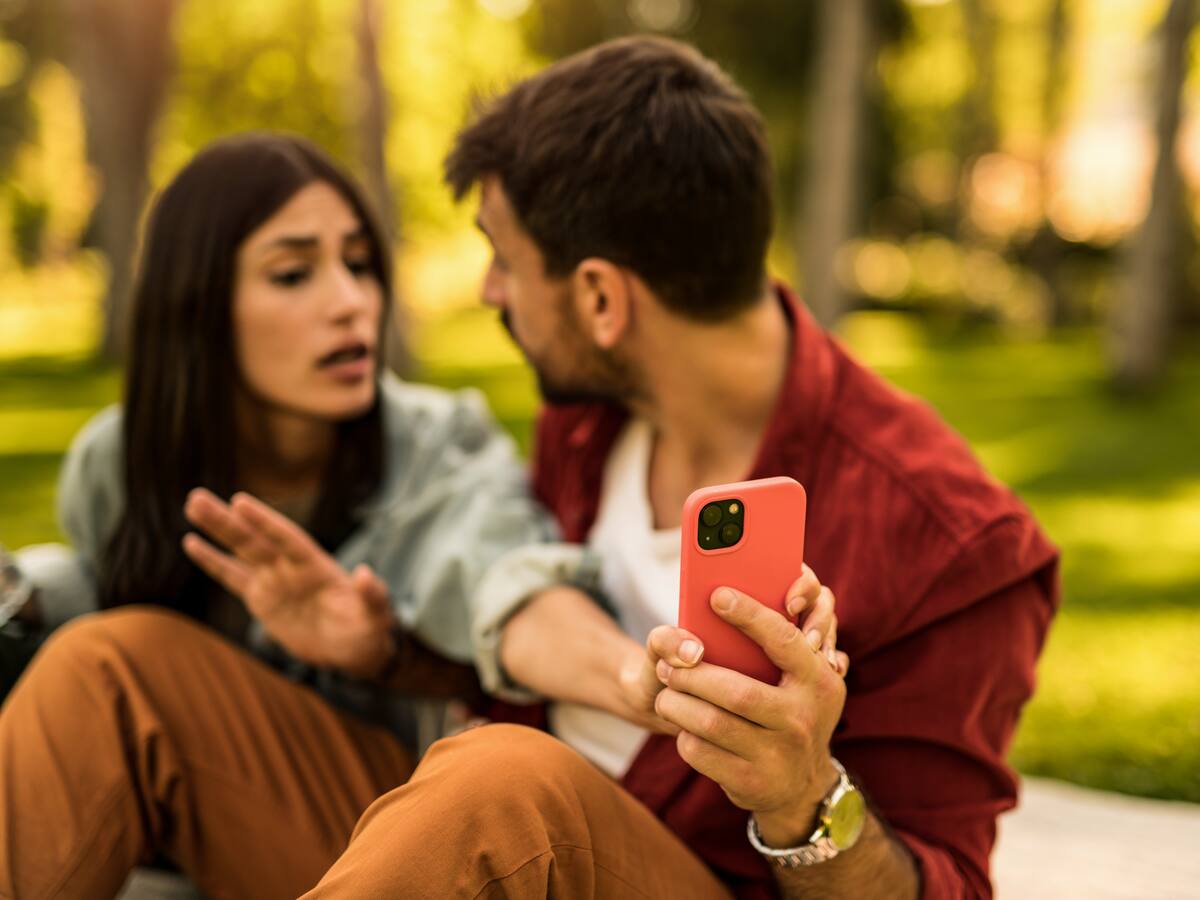 ¿Los celos extremos son una enfermedad? psiquiatra explicó