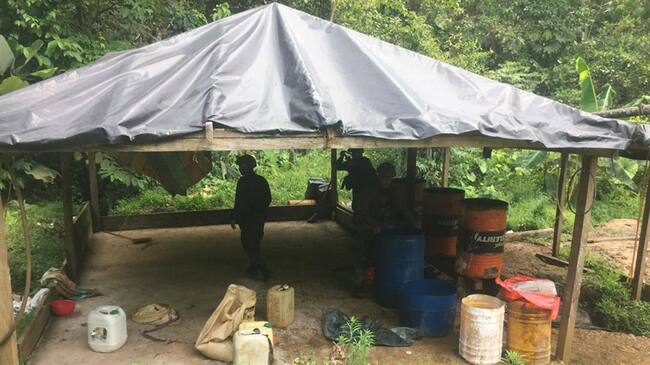 Autoridades destruyen seis laboratorios para el procesamiento de coca en Córdoba. Foto: Cortesía Policía Nacional