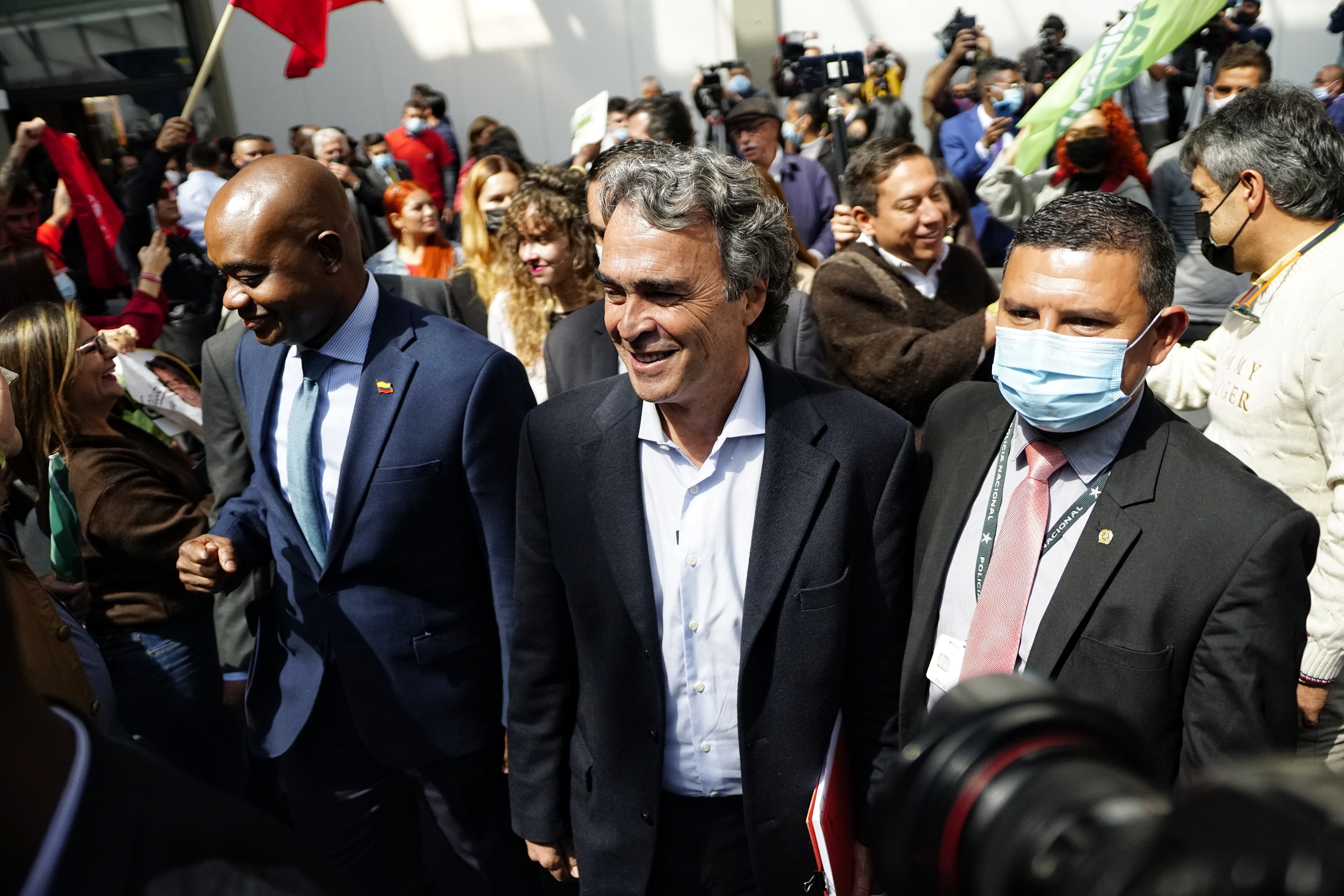 Luego de los resultados de la primera vuelta presidencial, la Coalición Centro Esperanza decidió que cada colectividad que la compone tendrá libertad para votar el 19 de junio. / FOTO: Colprensa