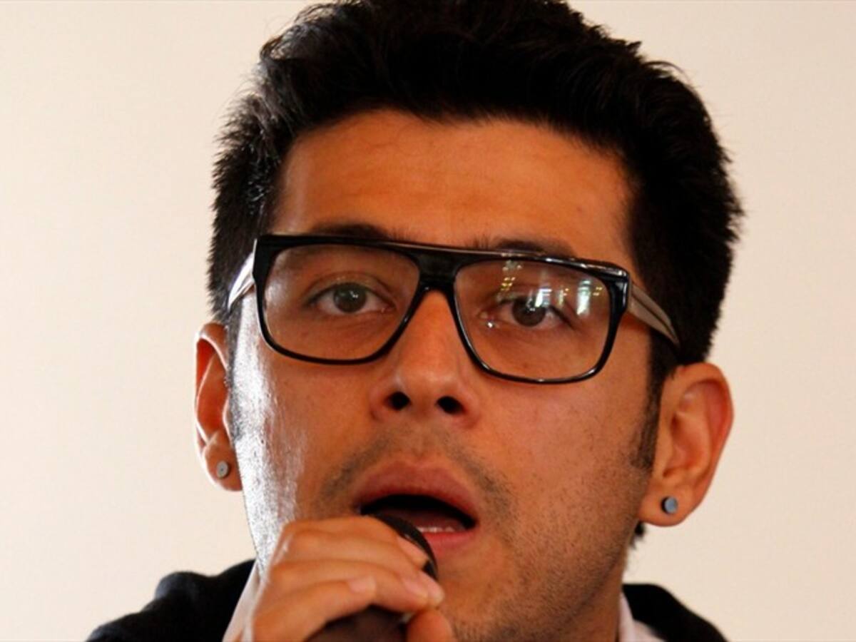 “Este país es pura resistencia”: Santiago Alarcón en medio de una manifestación