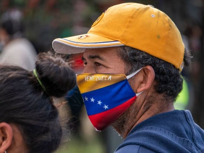 “Excelente noticia”: venezolanos aplauden regularización de migrantes en Colombia