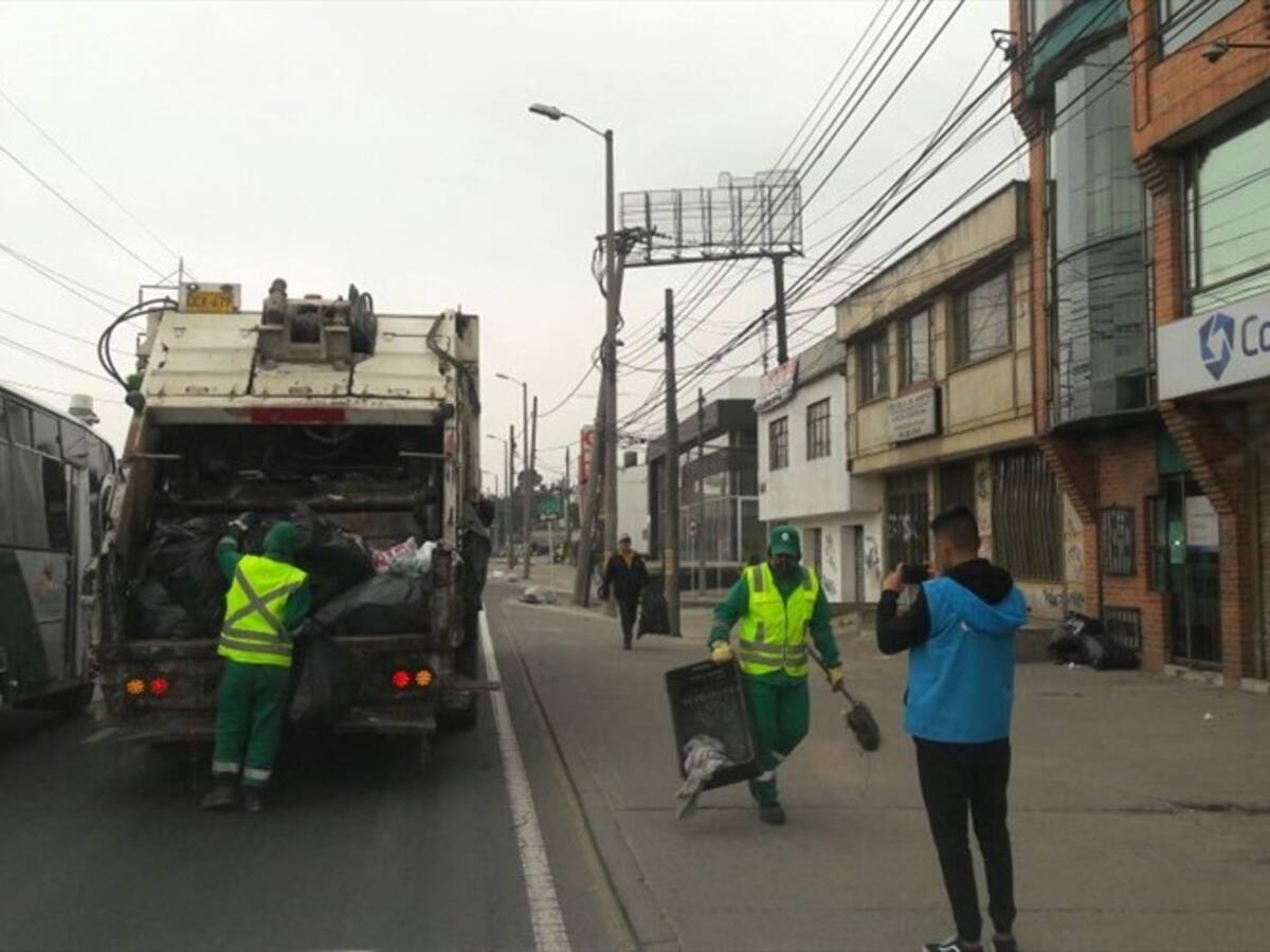 Hacemos todo lo humanamente posible para mejorar el servicio de basuras: Uaesp