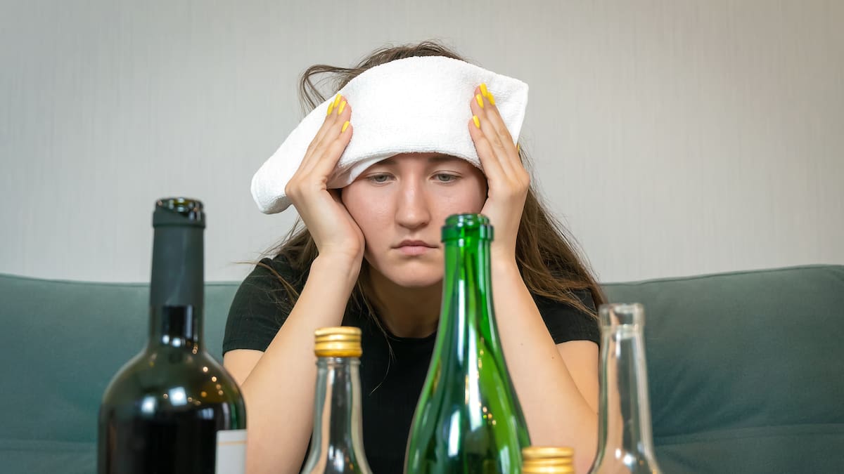 ¿Cómo manejar los síntomas del ‘guayabo’ en Navidad? Médico explicó