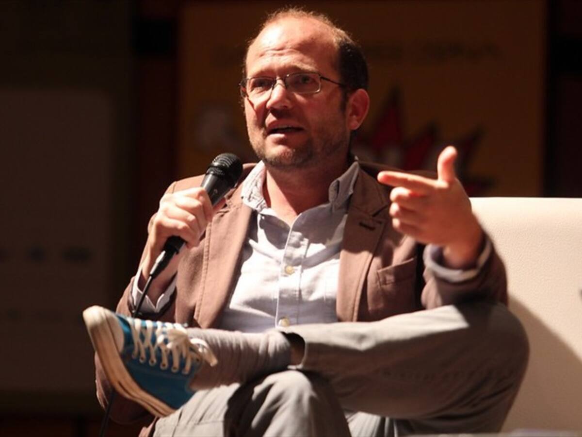 “Tengo que salir a ejercitarme para estar en forma para Esperanza Gómez”: Daniel Samper