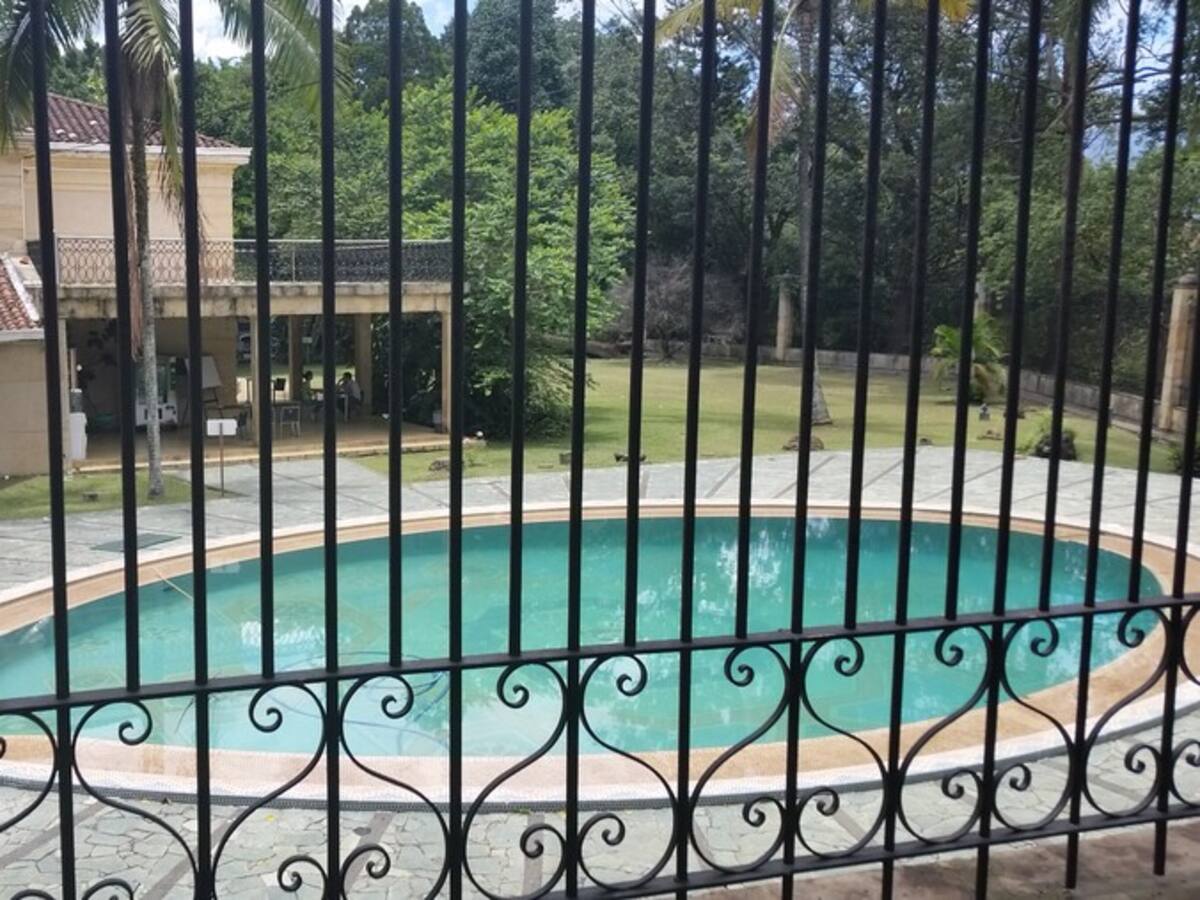 Los líos con la lujosa mansión Montecasino, de hermanos Castaño, a cargo del Estado