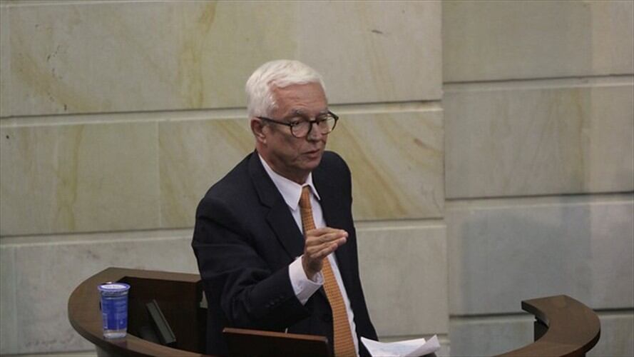 Robledo anuncia movilización, si no se avanza en la moción de censura contra Carrasquilla. Foto: Colprensa