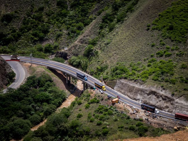 Vista aérea del proyecto Mulaló - Loboguerrero, en el Valle del Cauca. Foto: Twitter @MinTransporteCo