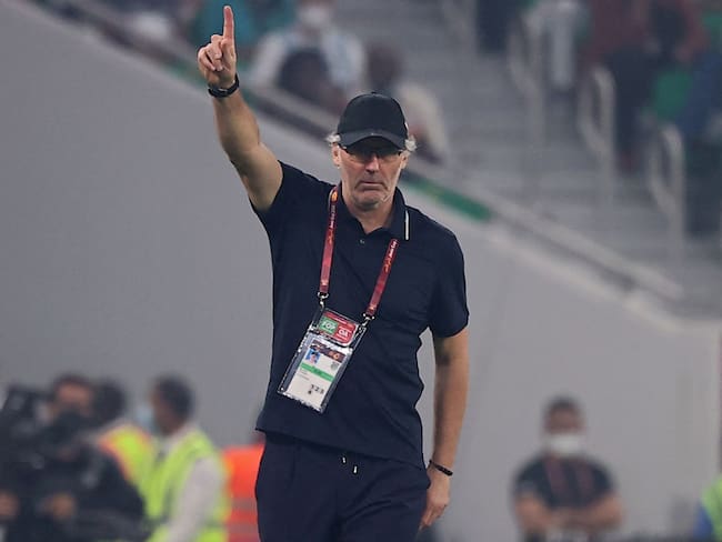 Laurent Blanc, quien llegó a Qatar en diciembre de 2020, ya no es el entrenador de Al Rayyan