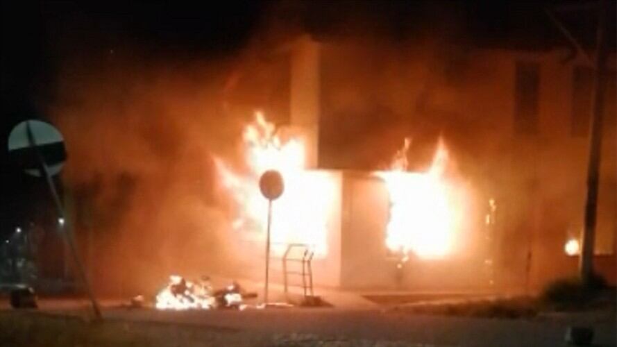 Las instalaciones de la Alcaldía Municipal fueron incineradas de manera parcial . Foto: Cortesía