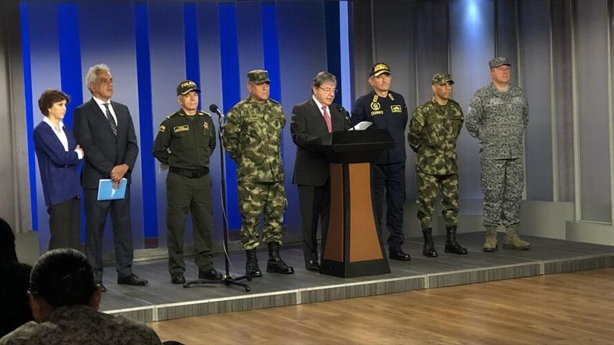 Carlos Holmes Trujillo advirtió que hay estructuras criminales que utilizan a los campesinos para cometer esta masacre contra la naturaleza. Foto: Redacción W Radio