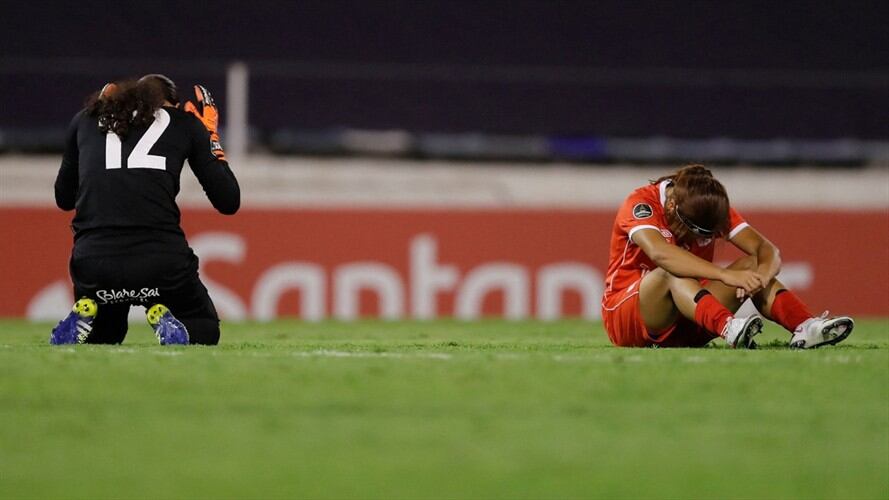 América de Cali volvió a perder una final de Copa Libertadores; esta vez la femenina. Foto: JUAN IGNACIO RONCORONI/POOL/AFP via Getty Images