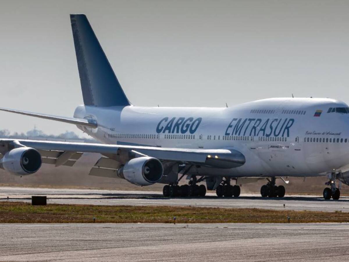 Justicia de Argentina autorizó la salida del país a tripulantes de avión retenido