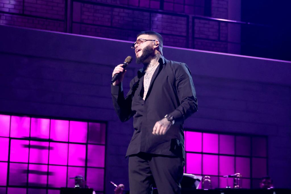 LAS VEGAS, NEVADA - NOVEMBER 17: Farruko performs onstage during The Latin Recording Academy's 2021 Person of the Year Gala honoring Ruben Blades at Michelob ULTRA Arena on November 17, 2021 in Las Vegas, Nevada. (Photo by John Parra/Getty Images for The Latin Recording Academy)