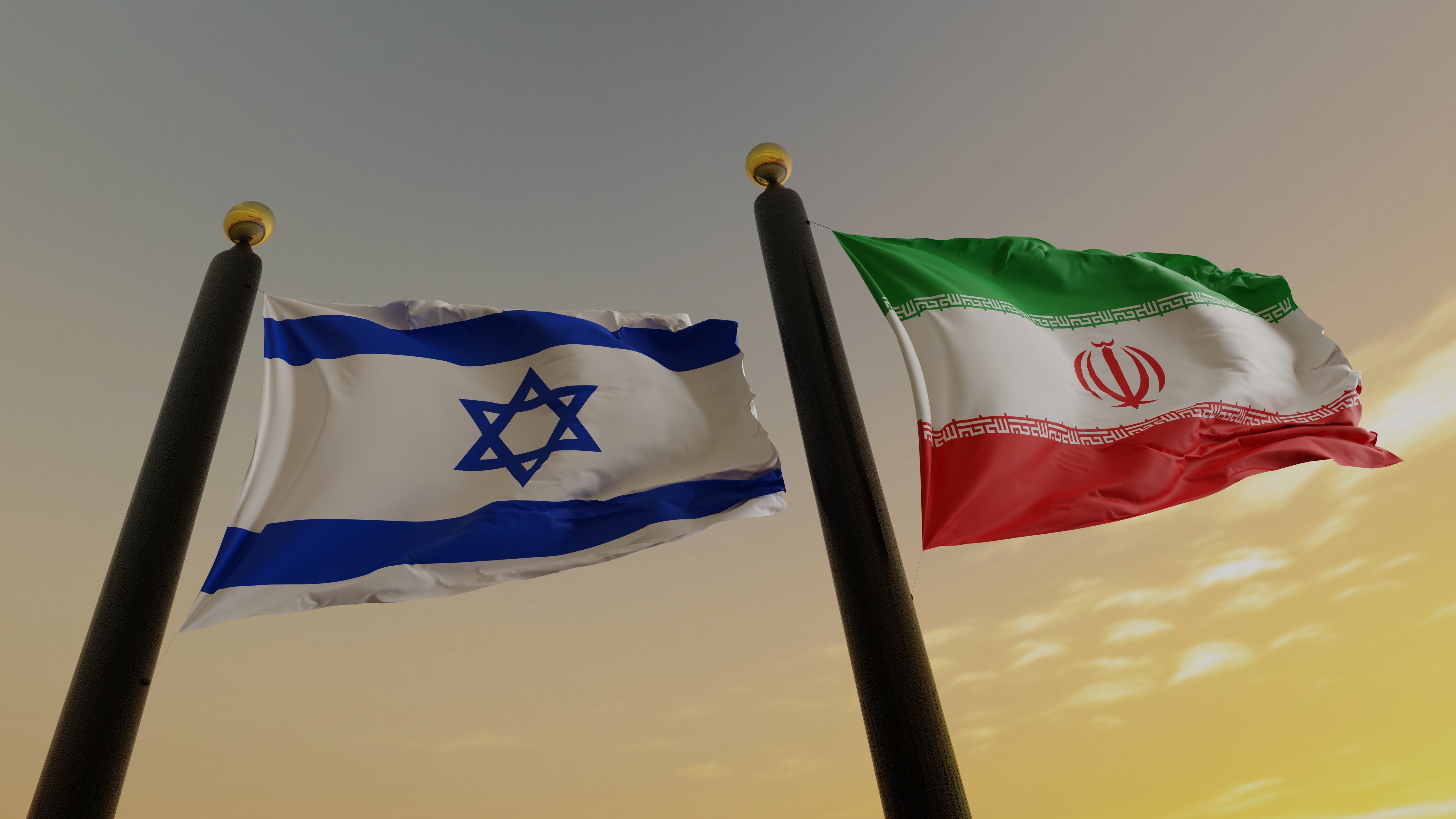Banderas de Israel e Iran. Foto: Manuel Augusto Moreno vía Getty Images.