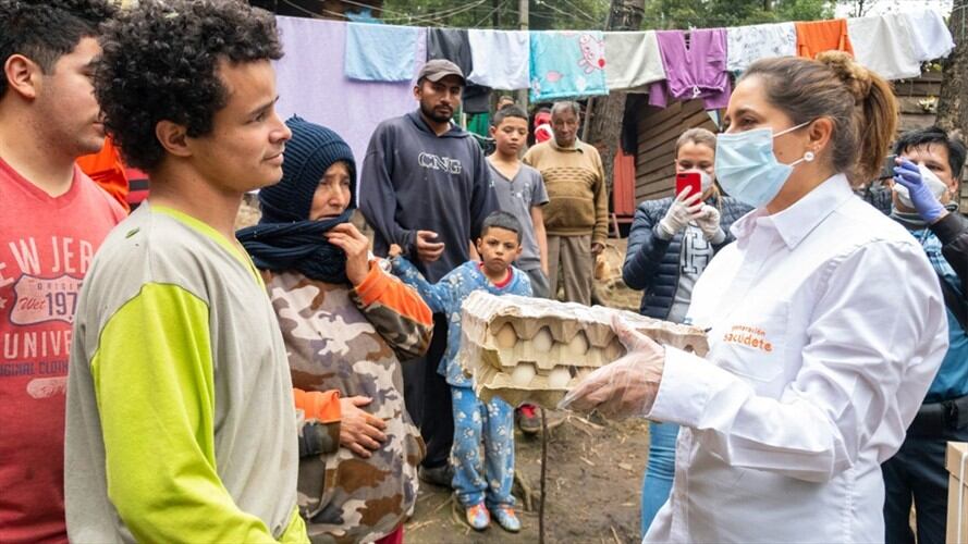 Primera Dama entrega mercados a familias vulnerables del centro de Bogotá. Foto: Presidencia de la República