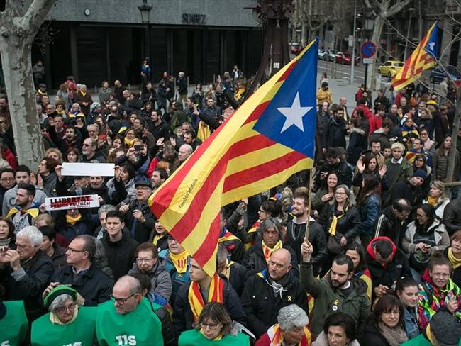 Unas 55.000 personas se concentraron frente a la sede del consulado alemán en Barcelona. Foto: Agencia Anadolu