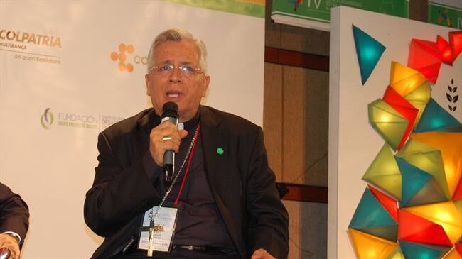 El senador Gabriel Velasco Ocampo, acusó al reliogiso de interponer su ideales políticos por encima de los principio de la iglesias católica. . Foto: Colprensa