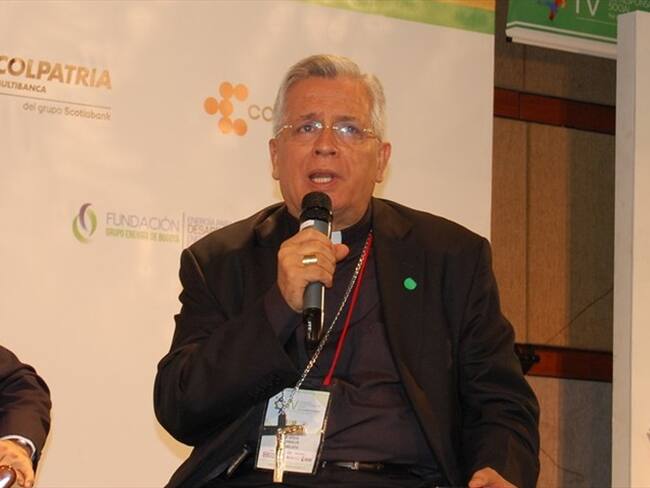 El senador Gabriel Velasco Ocampo, acusó al reliogiso de interponer su ideales políticos por encima de los principio de la iglesias católica. . Foto: Colprensa