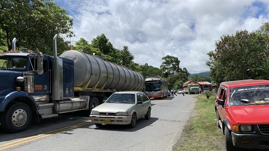 Familiares de las víctimas de la emergencia en Rosas no han podido llegar al sepelio colectivo que se había programado para la mañana de este miércoles. . Foto: W Radio