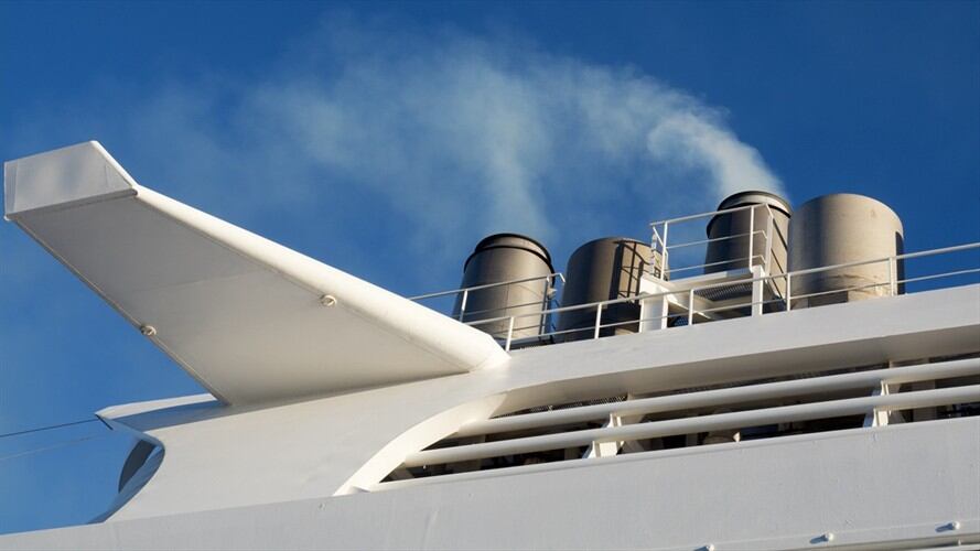 Luis Ramos, junto a otros colombianos, narran su situación a bordo de un crucero que deambula por aguas del Atlántico buscando un puerto para desembarcar. Foto: Getty Images
