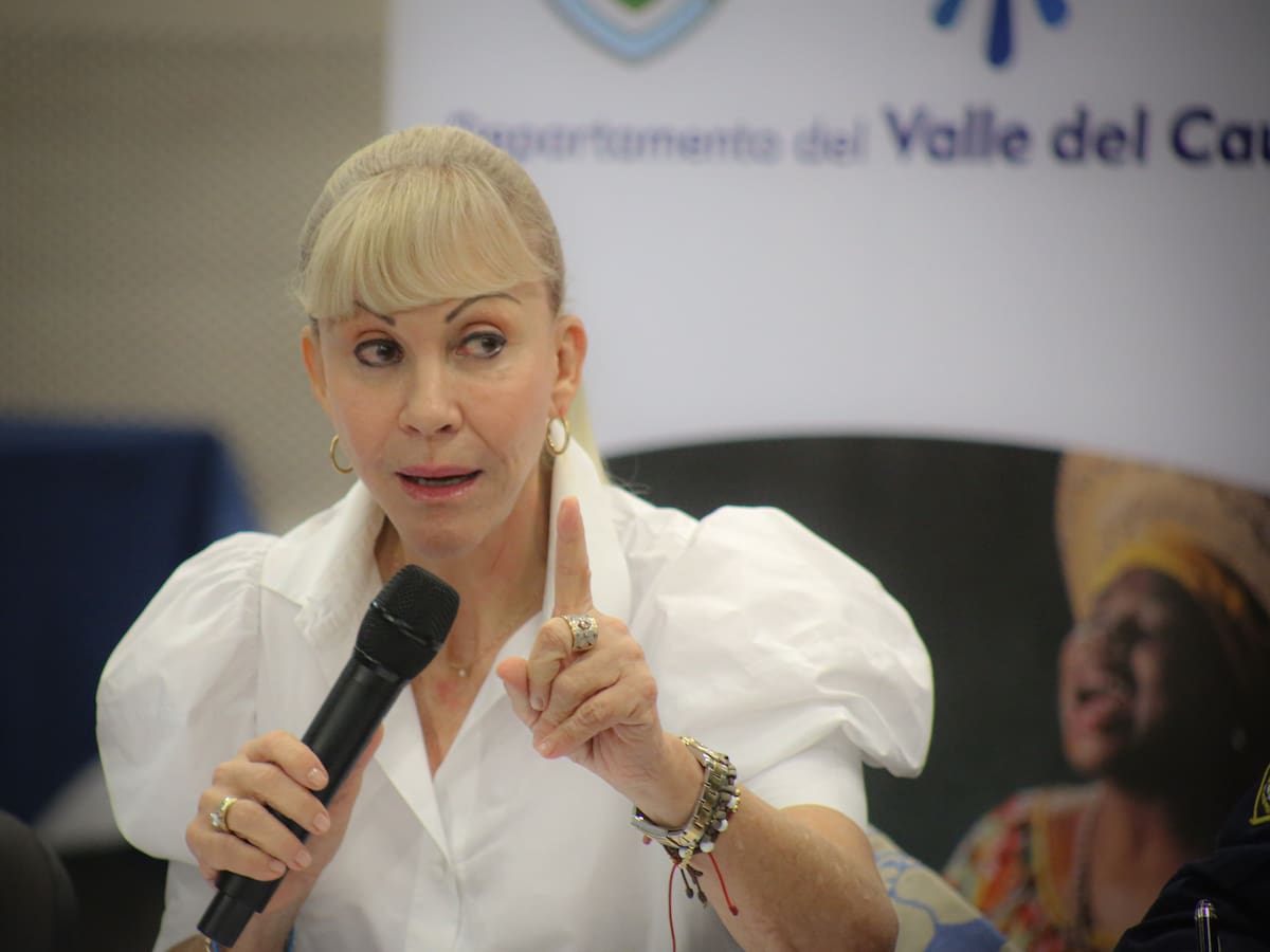 Gobernadora del Valle rechaza señalamientos de MinSalud sobre supuestos acuerdos por la reforma