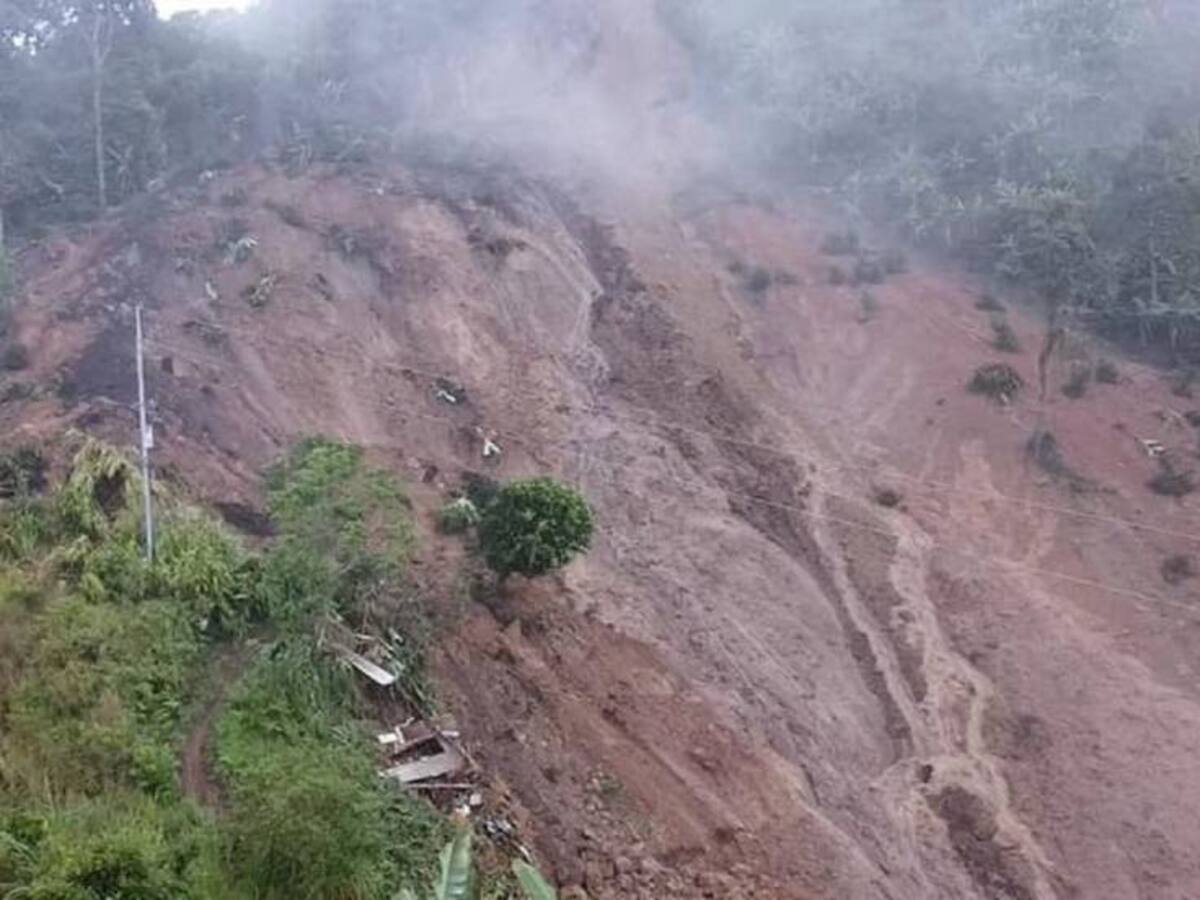 Lluvias afectan vías del occidente y oriente del departamento de Caldas